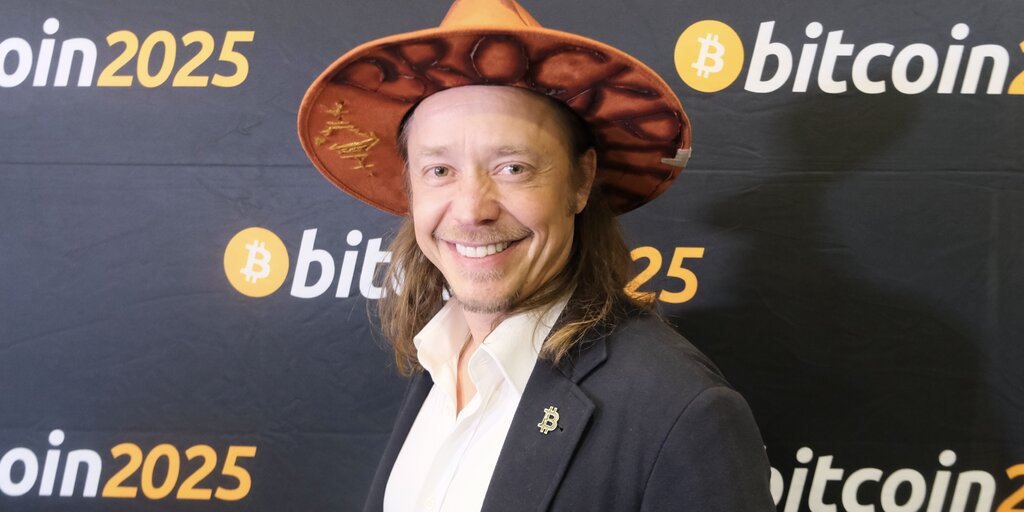 SilvermanJacob's tweet card. Brock Pierce spoke about Bitcoin with Larry Summers at Jeffrey Epstein’s Manhattan townhouse, emails from the financier’s estate indicate.