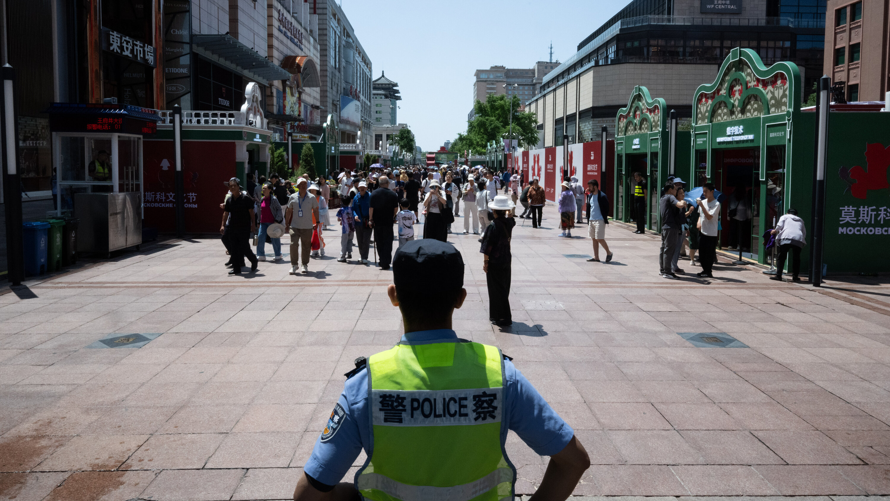 yuxin_gao's tweet card. Despair about dimming economic and personal prospects has created an outwardly strong, inwardly brittle nation.