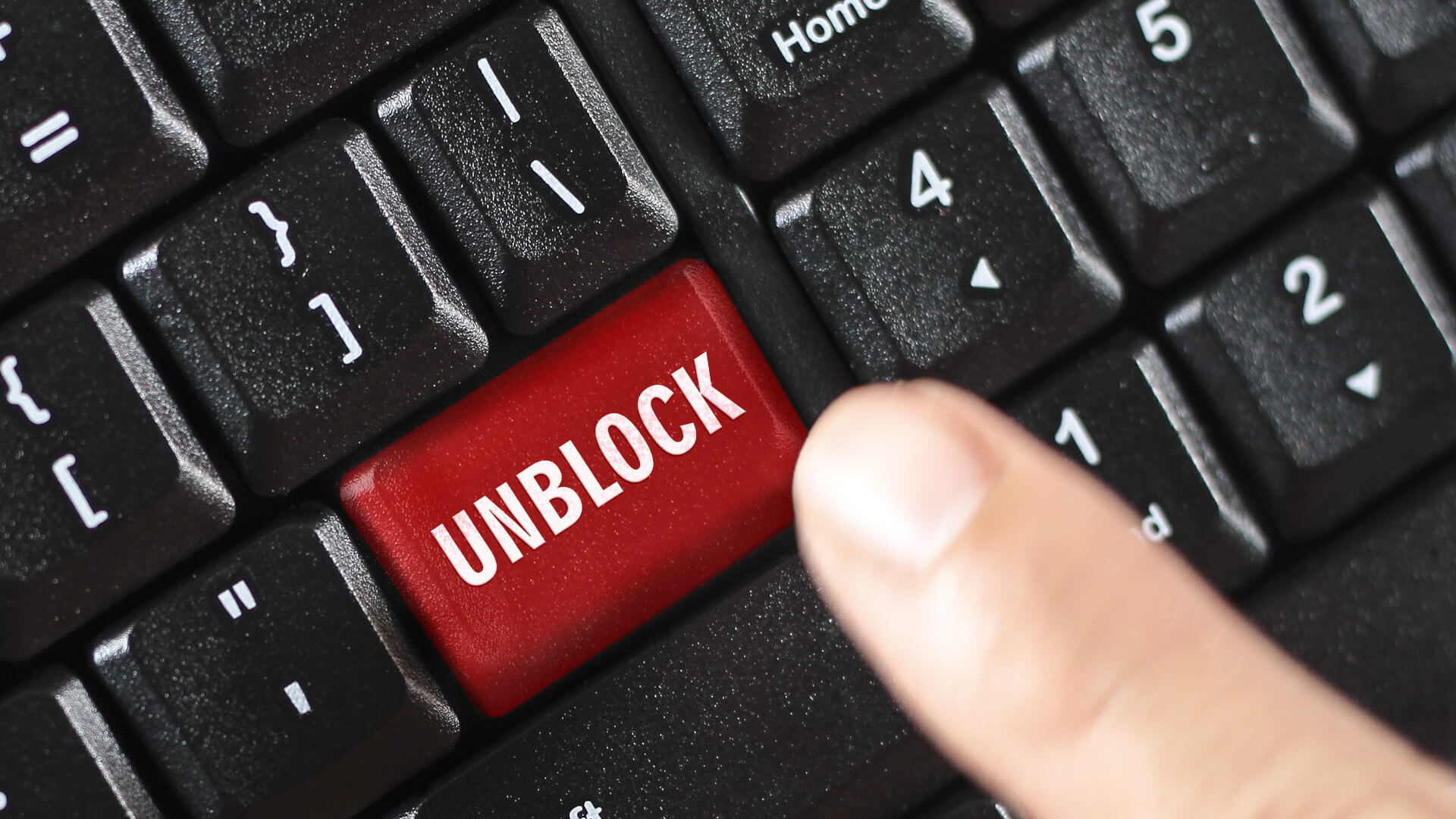 NaveenS16's tweet card. Too many tools dictate what they think developers want, rather than giving them what they actually need.