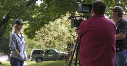 andiebeth76's tweet card. MASON CITY | Central Springs high-schoolers Avery Knudson and Carly Neel both have considerable experience in acting, having participated in plays since their freshman year.