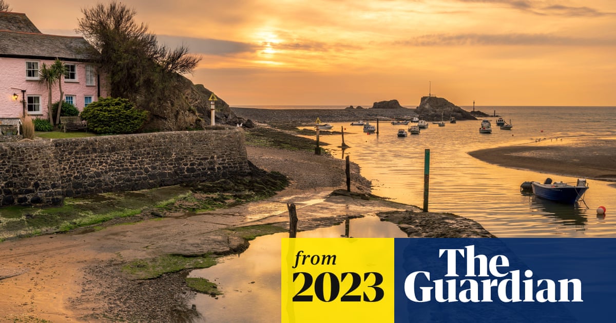 HaSSCornwall's tweet card. How an image of the projected high tide in 2050 swung the people of Bude into action