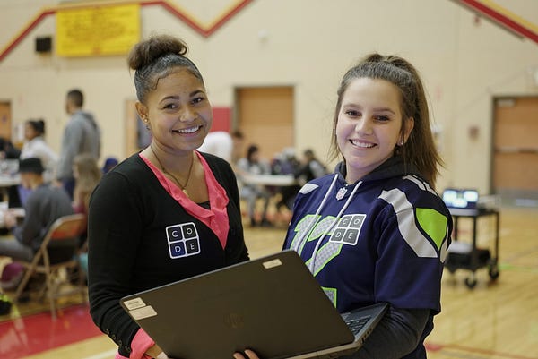 MrGoldsworthy12's tweet card. Children who study computer science perform better in other subjects, excel at problem-solving, and are 17% more likely to attend college.