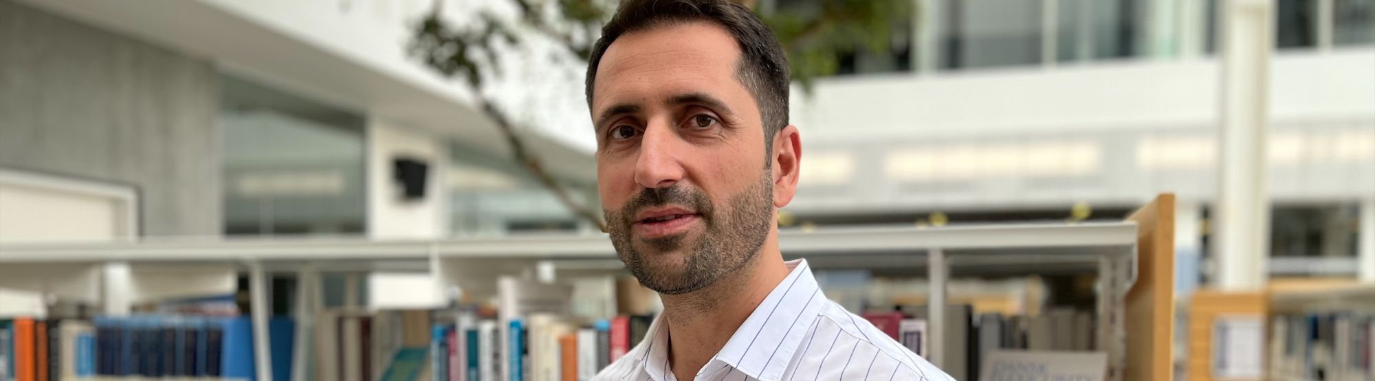 SDUengineering's tweet card. Forskere fra Center for Industriel Software i Sønderborg kan forudsige selvmordstanker baseret på adfærd på sociale medier ved hjælp af kunstig intelligens. Det er håbet, at teknologien kan hjælpe...