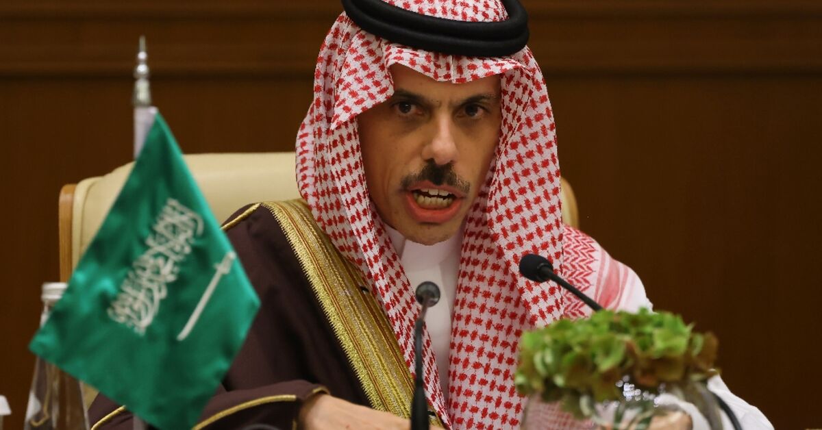 AnnaLeaJacobs's tweet card. Arab and Muslim leaders demanded on Monday that Israel withdraw from occupied Palestinian territories as a precondition for regional peace, while denouncing "shocking" Israeli crimes in war-ravaged...