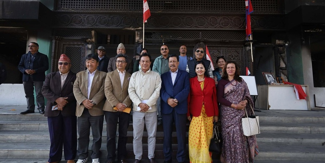 hamrodainiki's tweet card. २८ कात्तिक, काठमाडाैं । नेपाली कांग्रेसका २५ जना केन्द्रीय सदस्यहरूले चुनावअघि महाधिवेशन गर्नुपर्ने माग गर्दै केन्द्रीय कार्यालयमा पत्र बुझाएका छन्। १४औँ महाधिवेशनमा सभापति शेरबहादुर देउवा समूहमा र…