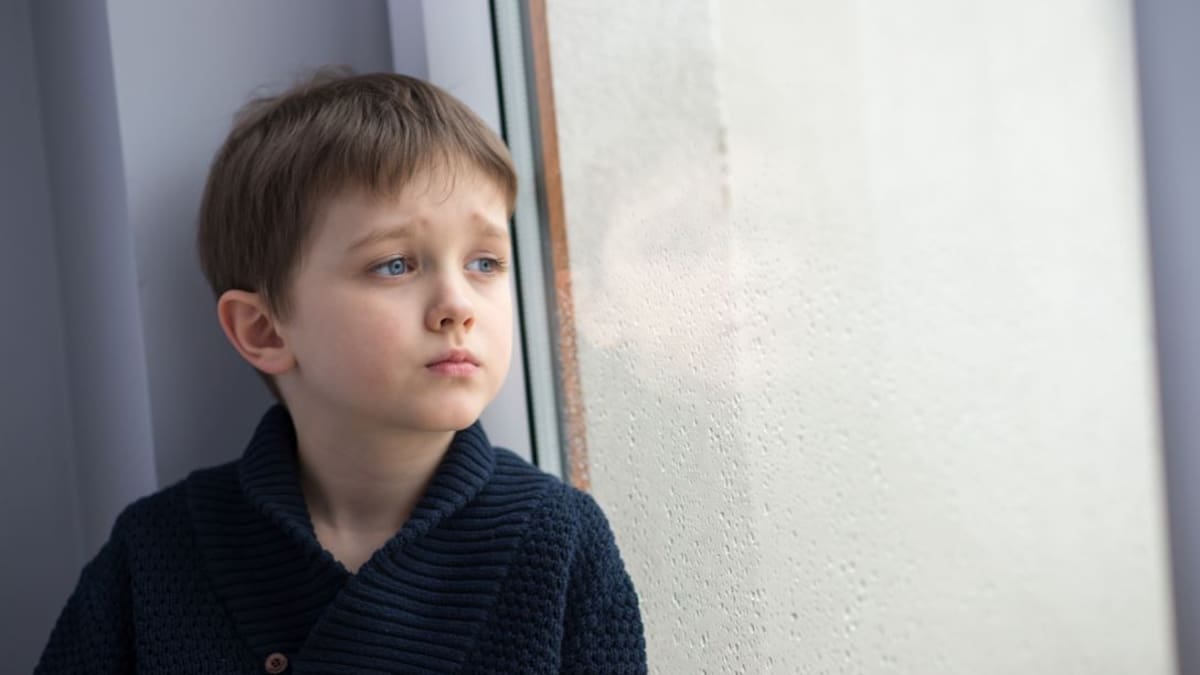 LSharpJacobs's tweet card. Smartphones and tablets are causing issues for kids as young as two years old.