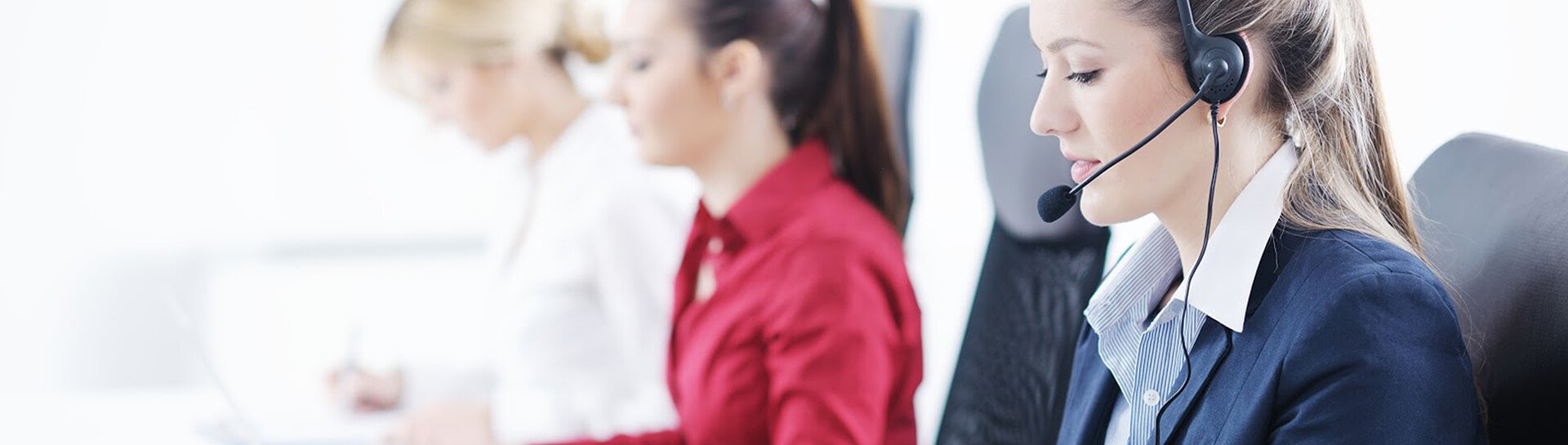 QuickFMS's tweet card. The best help desk management software and ticketing system from QuickFMS assists businesses in raising and resolution of service requests and complaints.