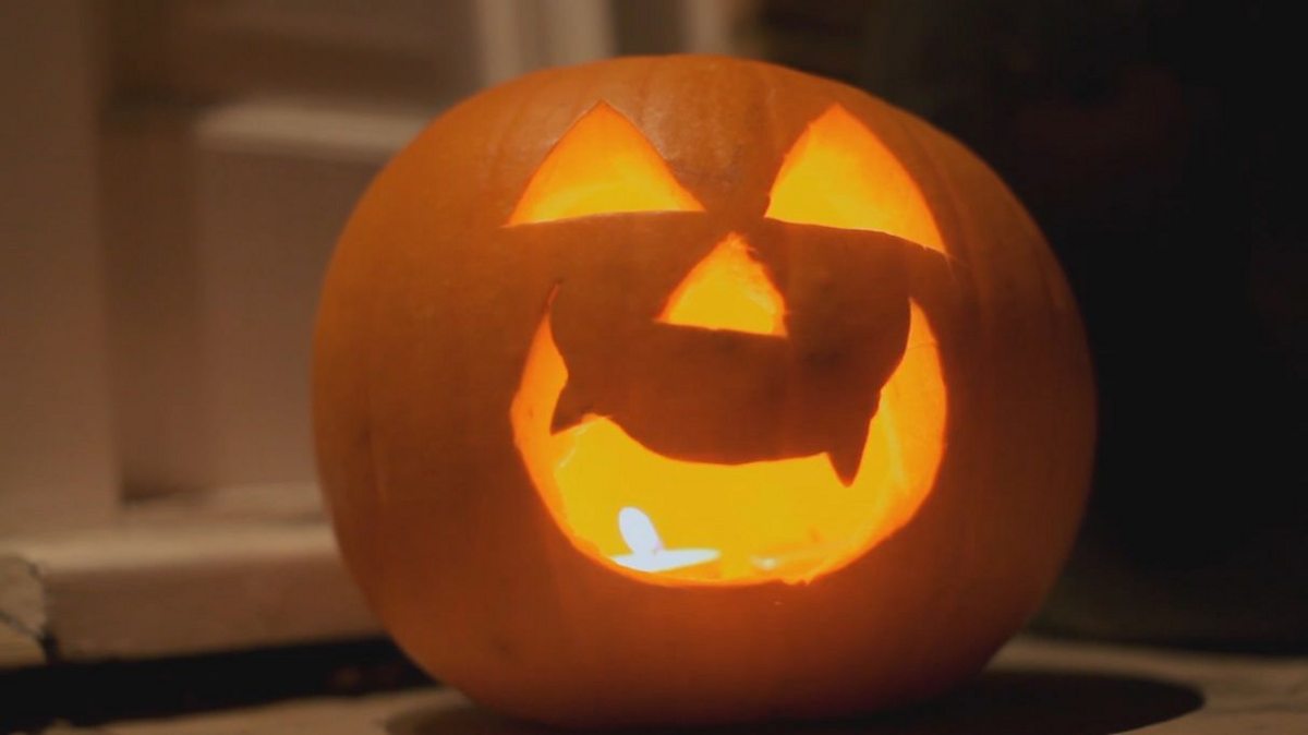 BBC_Teach's tweet card. Halloween themed stories, activities, videos and resources for schools across the UK.