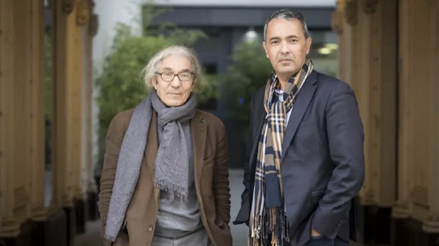 Algpatriotique's tweet card. Par M. Aït Amara – Une conversation parfois suffit à révéler la servilité d’un temps, l’inclination d’un esprit ou la fidélité d’une soumission. L’échange