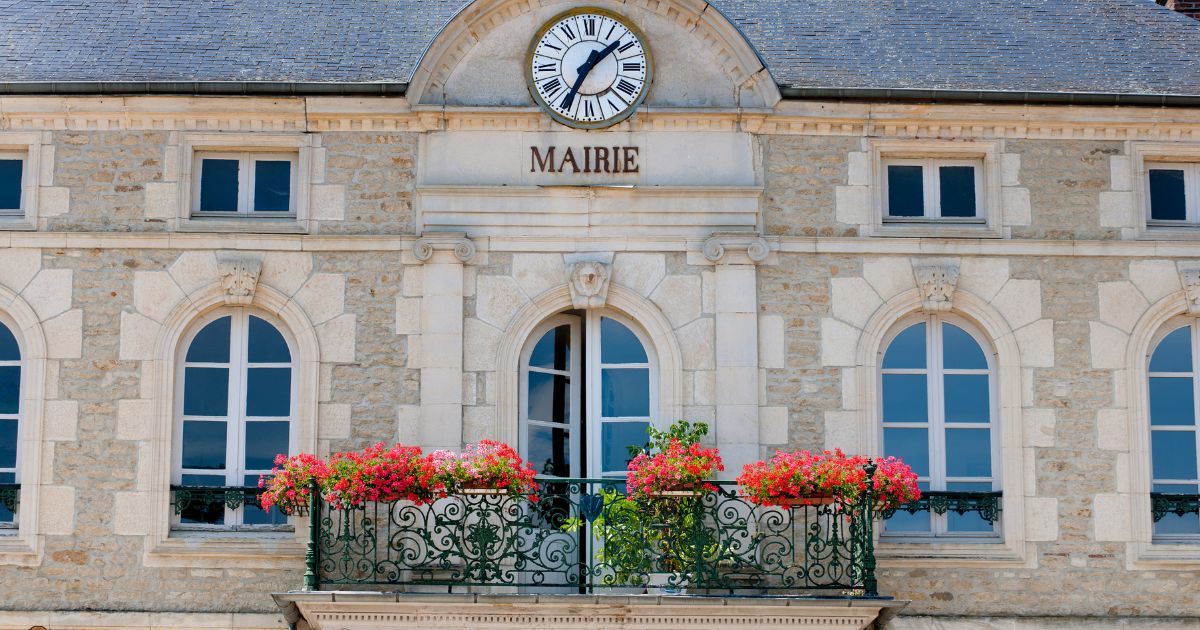 senateursPS's tweet card. Alors que le Premier ministre annonce l’ouverture du chantier d’un nouvel acte de décentralisation, le...