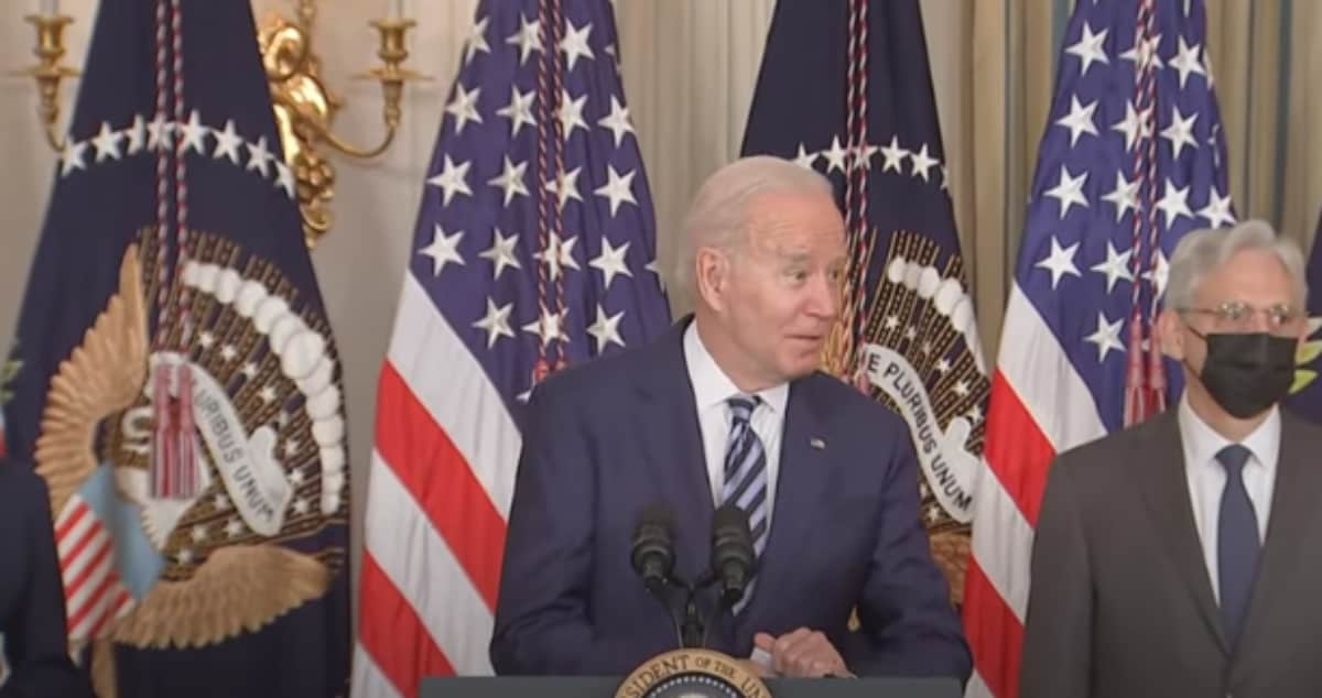 TheInsiderPaper's tweet card. President Biden releases a new statement on Rittenhouse trial verdict after his initial statement in front of the cameras, in which he said, “I stand by