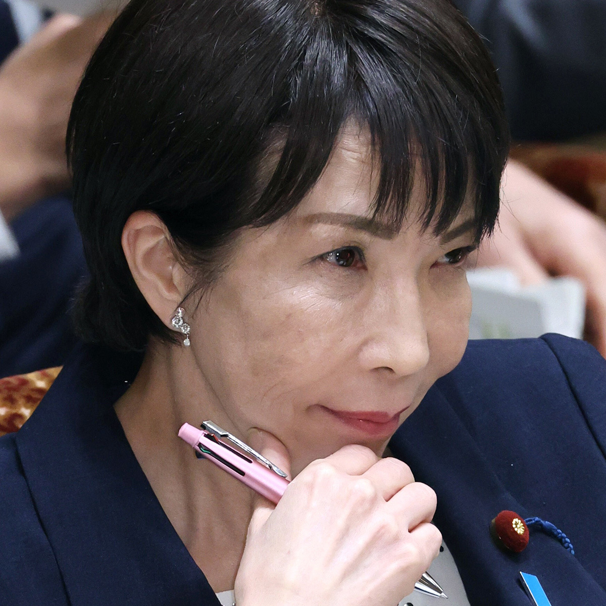 mipom4412's tweet card. 高市早苗首相（64）が11月7日の衆院予算委員会で述べた“台湾有事”をめぐる見解。13日、中国外務省の林剣副報道局長（48）は会見で「悪質な発言を撤回しない場合、一切の責任は日本側が負うことになる」