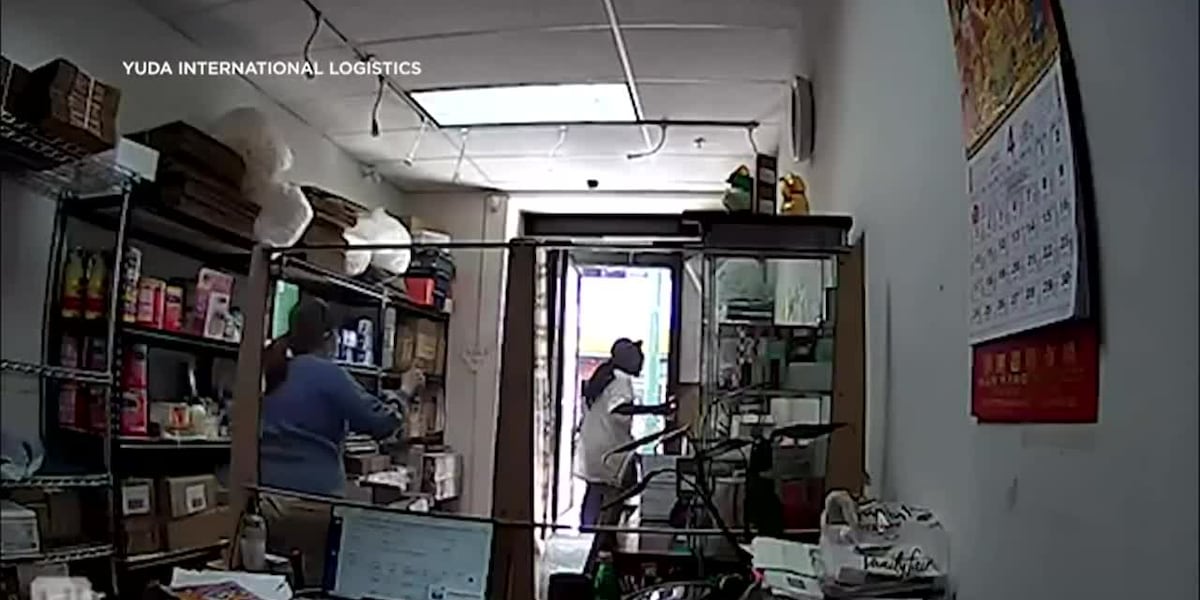 WJHG_TV's tweet card. Pregnant store owner uses air horn to scare off would-be thief.