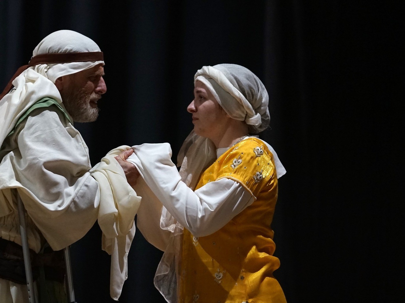 LessingWorkshop's tweet card. L’opera in due atti di Lessing, riscritta e diretta da Gianrico Tondinelli, è andata in scena domenica 2 novembre, tra gli eventi di chiusura del Festival del Dialogo Interreligioso.