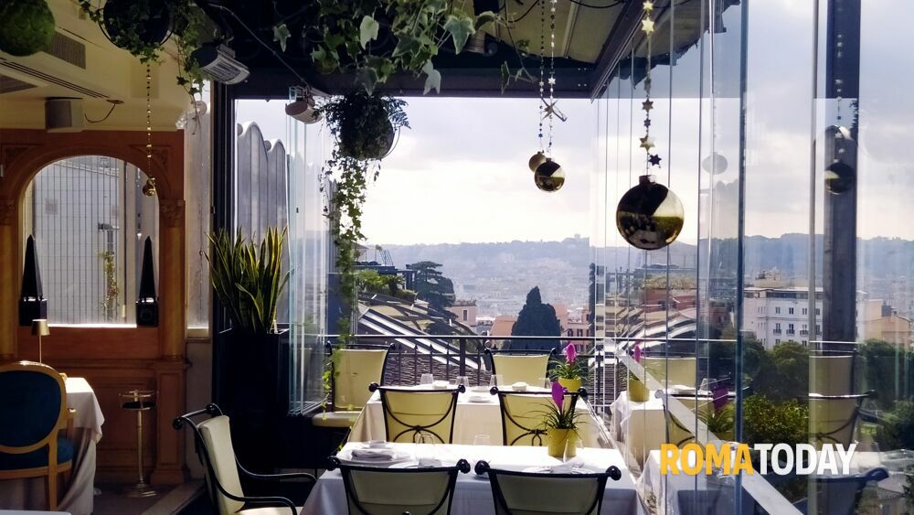 BlogViaggiatore's tweet card. La Staycation (cena e pernottamento) offerta dagli hotel della Capitale piace sempre più ai romani e potrebbe diventare tendenza anche nel post-Covid