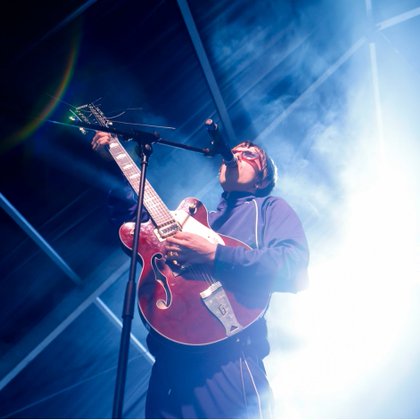 Tweet card summary image