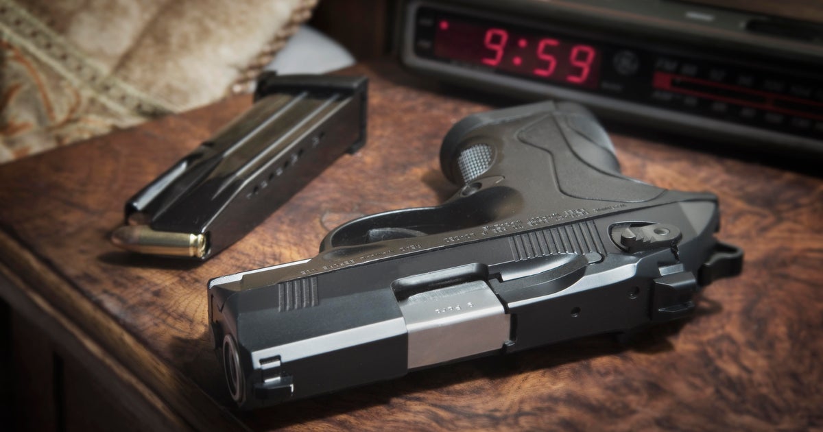 shannonrwatts's tweet card. Almost 900 children 5 and under have managed to find a gun and unintentionally shoot themselves or someone else from 2015 to 2022.