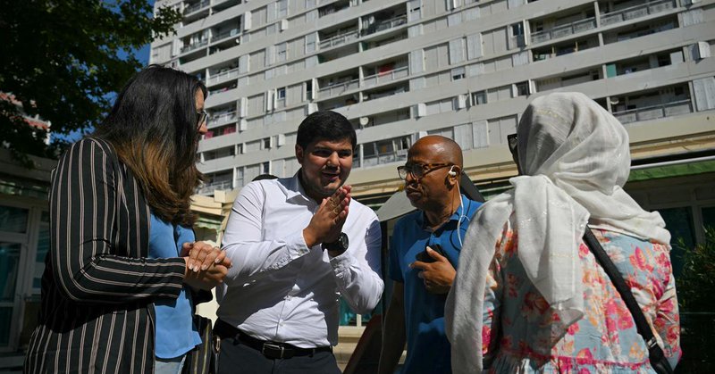 Tweet card summary image