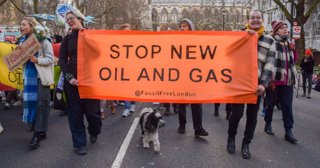 openDemocracy's tweet card. Oil and gas firms were able to water down or change Conservative policies without scrutiny, new report finds