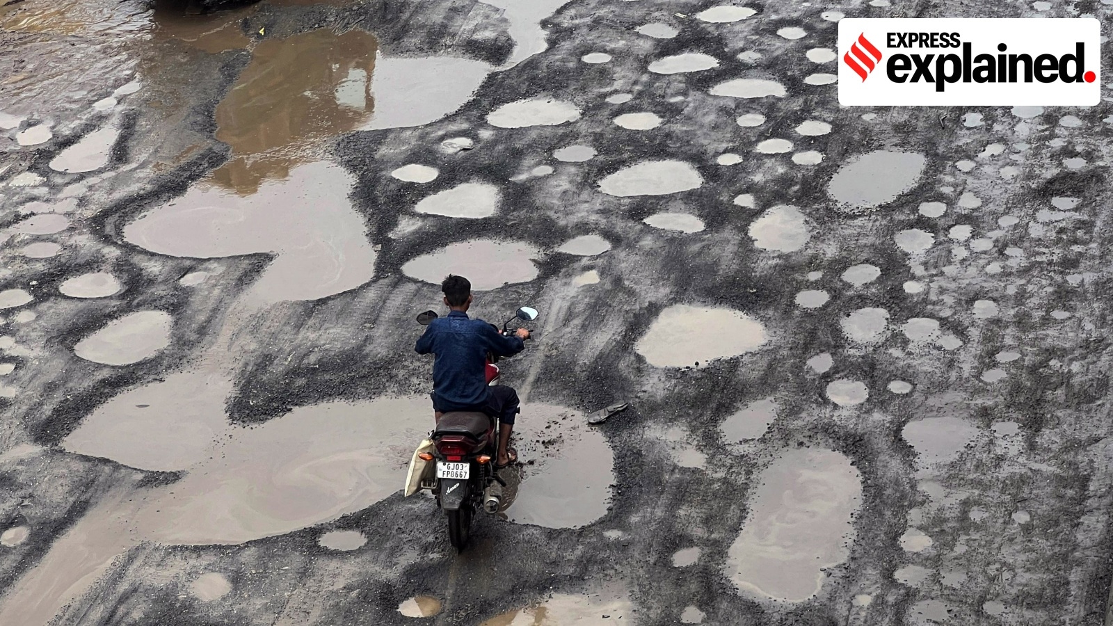 ieexplained's tweet card. The NHAI has faced criticism regarding the poor condition of NHs, which leads to accidents and fatalities if it is not maintained properly