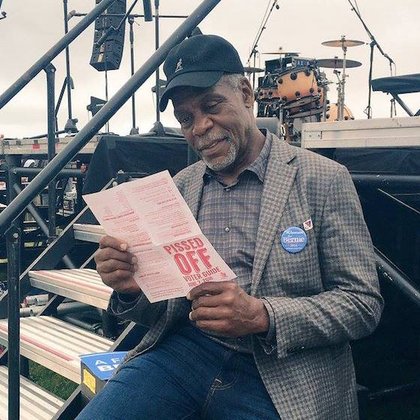 Tweet card summary image