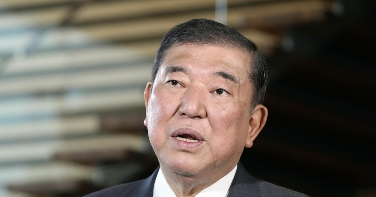 palaboymanila57's tweet card. 石破茂首相が、支援者の男性から政治資金パーティー券の代金などとして計3千万円以上を受け取りながら政治資金収支報告書に記載していなかった疑いがあると、週刊文春電子版が7日に報じた。林芳正官房長官は記者会見で「首相の事務所は取材に対し、政治資金は法令に従い適正に処理し、収支を報告していると回答している」と説明した。報道によると、男性は2003年から約10年間、毎年数百万円