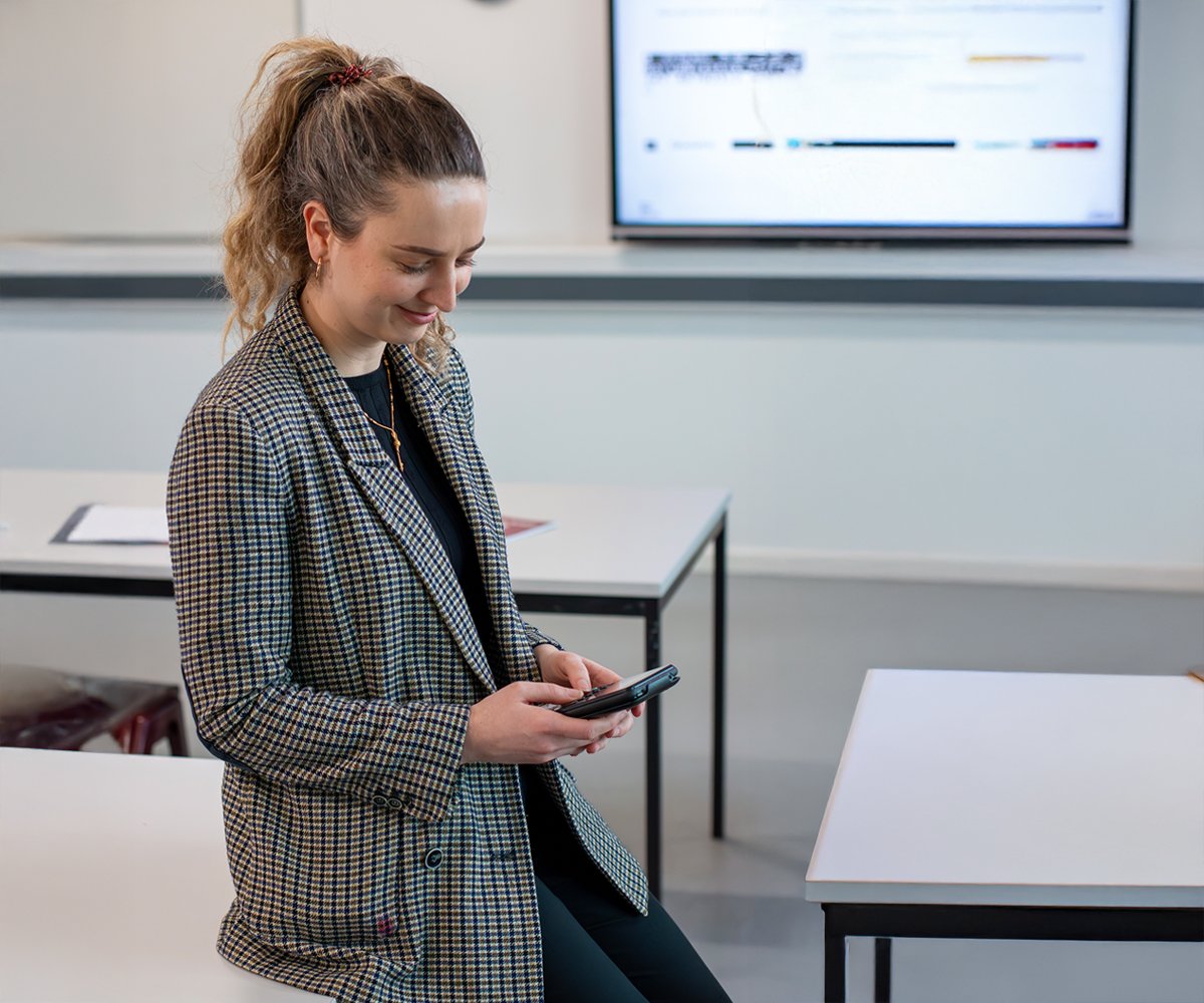 CasioMaths's tweet card. Training - Open schools - Casio Calculators