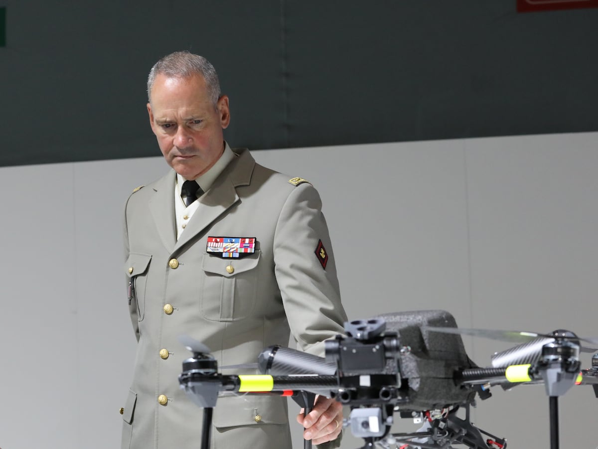 ElbridgeColby's tweet card. He cited the example of the Bayraktar drone, “the king of the war” at the start of the conflict in Ukraine, that is no longer being used.