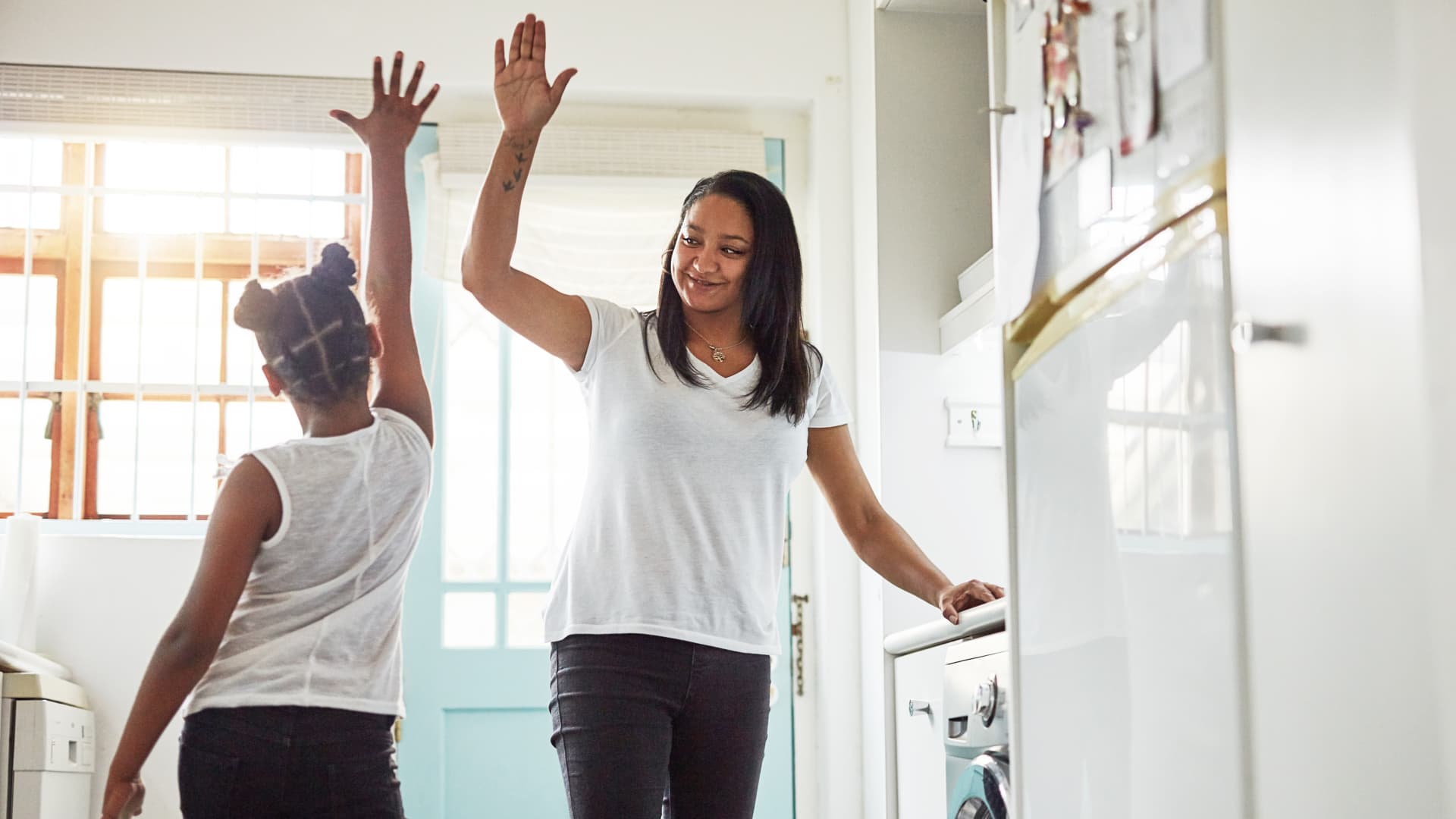 VMPPolaris's tweet card. Positive parenting can help your kids grow into highly successful adults, says expert Erika Katz. Here are four phrases she recommends you use.