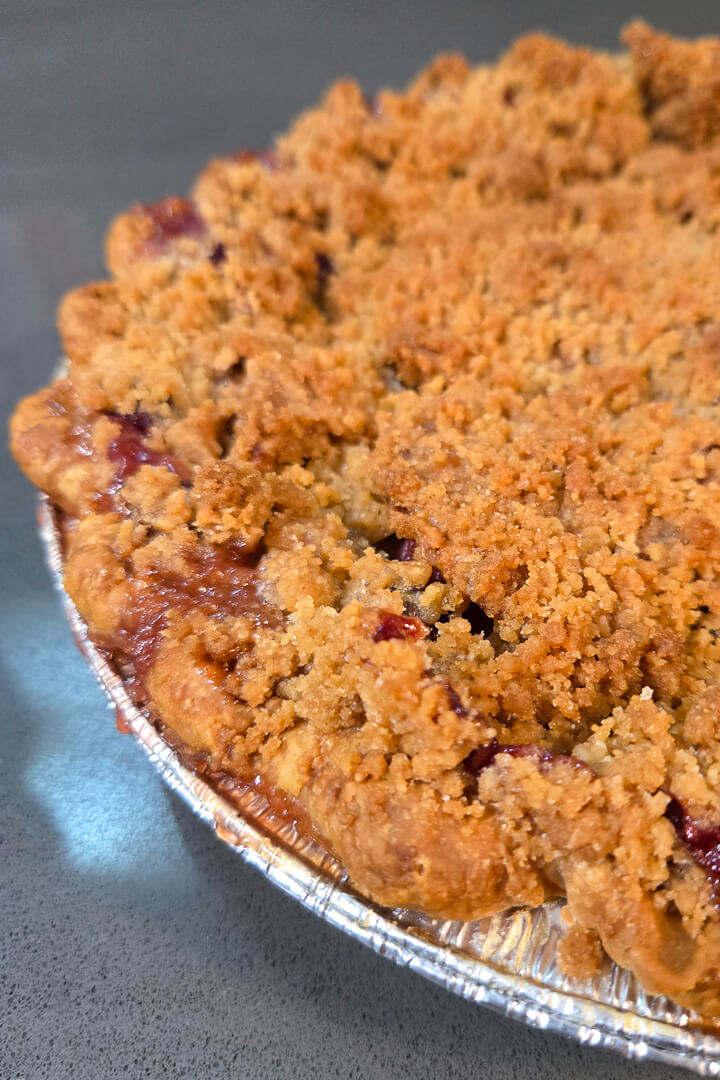 servfromscratch's tweet card. This cranberry apple pie with crumble topping combines sweet apples, tart cranberries, and a buttery crumble for the ultimate holiday dessert.