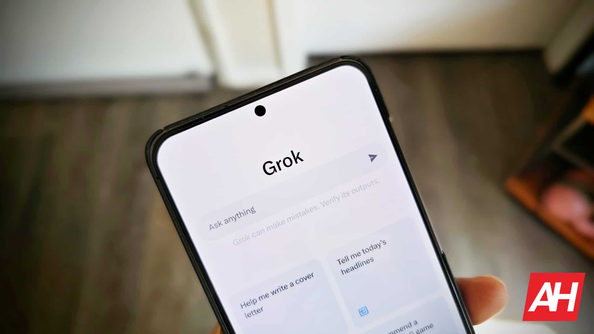 Androidheadline's tweet card. Grok for Android now features a home screen widget, giving you one-tap access to Chat, Imagine, and Voice features for instant AI prompting.