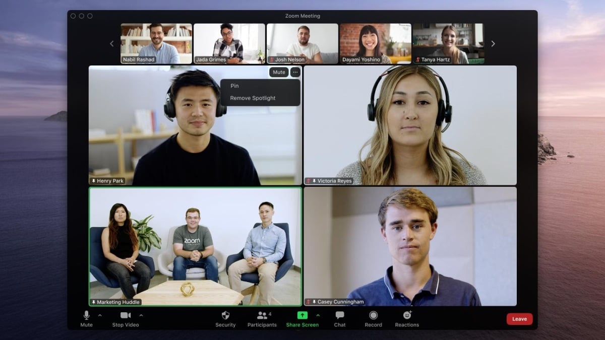 GoReactforASL's tweet card. Now you can keep an interpreter pinned on the screen, no matter who is speaking.