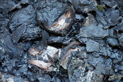 TRTDeutsch's tweet card. Ein Brandanschlag auf eine Moschee im besetzten Westjordanland rückt die Gewalt israelischer Siedler erneut in den Fokus. Die UN und das Auswärtige Amt zeigen sich besorgt, während politische...