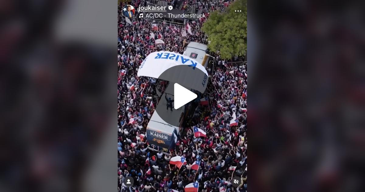 VPFB06's tweet card. 925 me gusta, 57 comentarios. Echa un vistazo al video de Kraftwerk Robots 12.