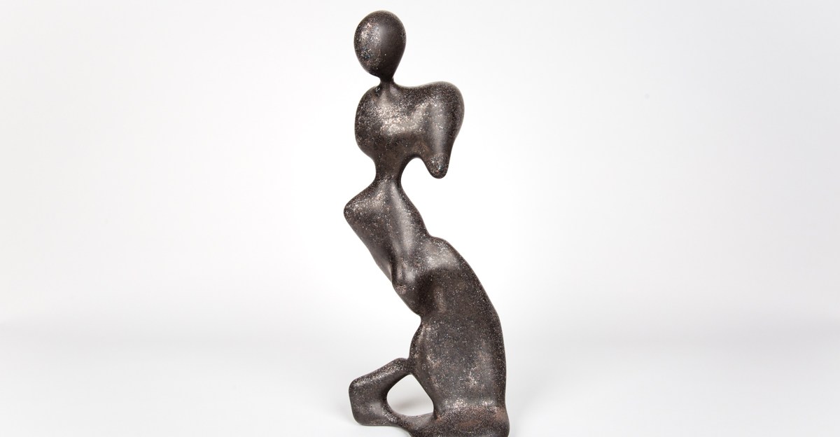 Innodesigndev's tweet card. Designed by AI trained on hundreds of sculptures