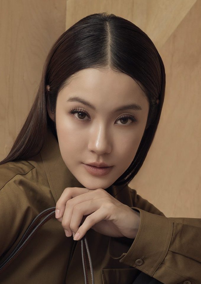 hashtag_legend's tweet card. Namtan Tipnaree talks to #legend about discipline, taking on more diverse work, and the joy of not dealing with hot weather or traffic jams.