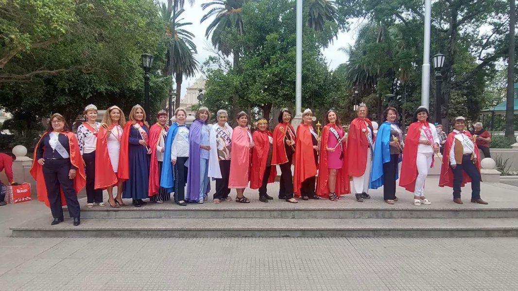 SDCSalta's tweet card. Participarán 30 candidatas. El evento dará inicio a partir de las 17 horas. Será un tarde especial donde se disfrutará de un gran espectáculo lleno de música y baile. El acceso es gratuito.