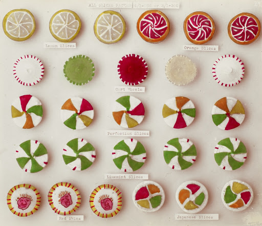 ApolloEugenio2's tweet card. See some of the weirdest displays on Earth