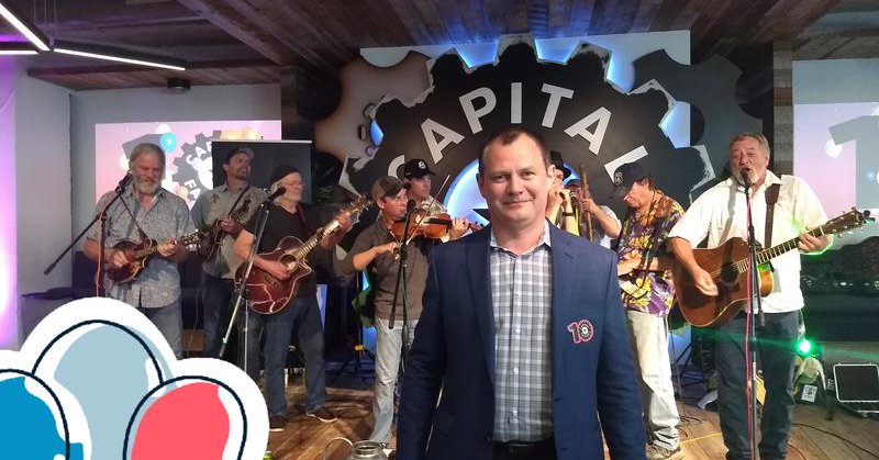 Tweet card summary image