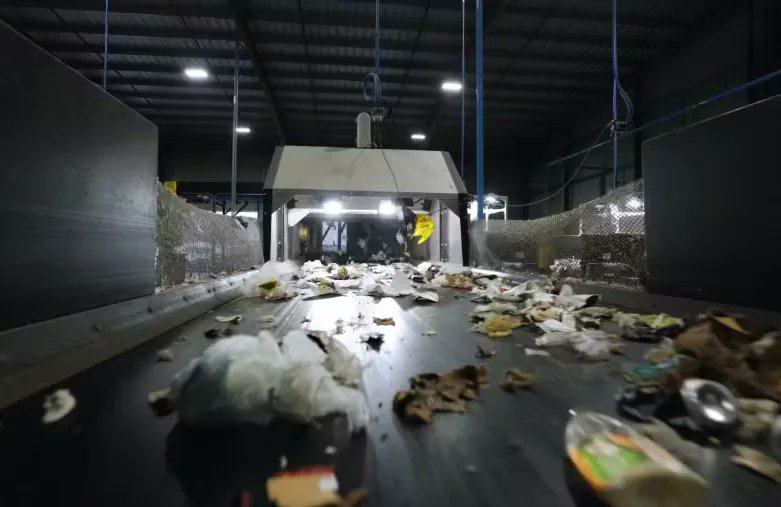 adikriSKA's tweet card. AMP Robotics Corporation, pengembang teknologi penyortiran robotik untuk industri limbah dan daur ulang, minggu ini mengakuisisi operasi Portsmouth dari RDS of