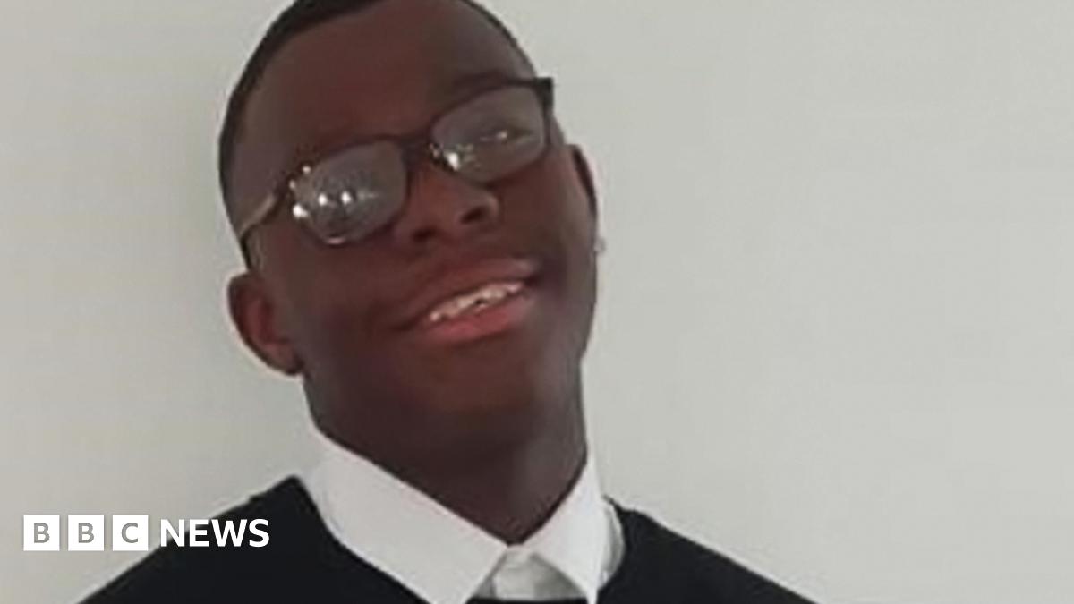 acumeforensic's tweet card. The 15-year-old died outside his home in Handsworth, Birmingham, after being shot and stabbed.