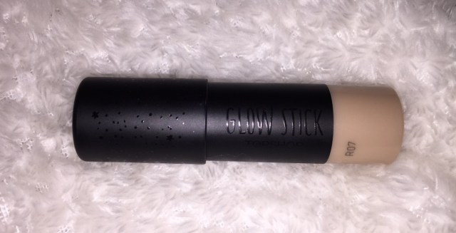 BeautBlog's tweet card. The use of highlighting has SOARED in 2015 with the likes of strobbing that have taken the makeup world by storm. Having that glow, in my opinion, is what gives any makeup look a professional and &…