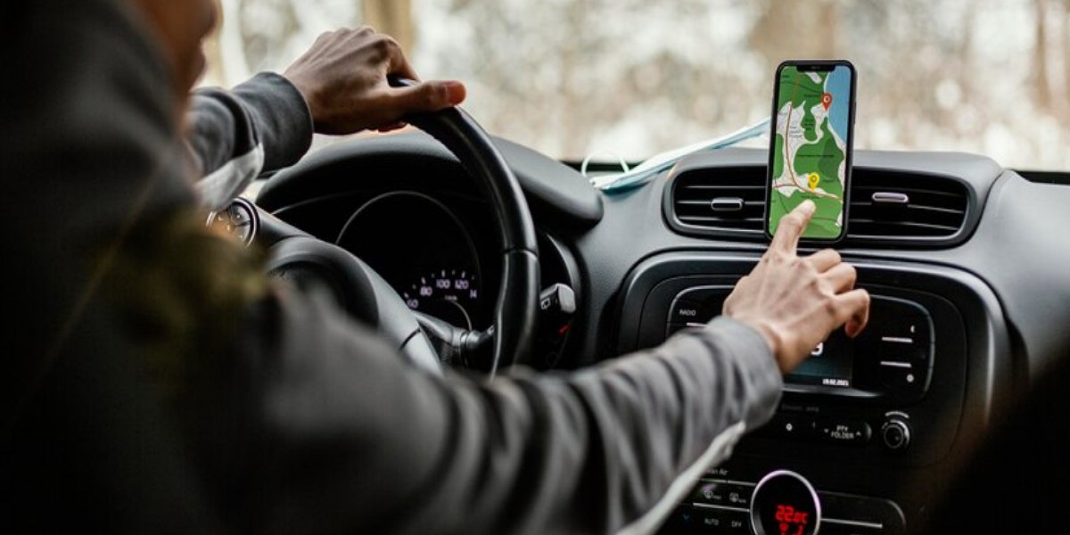 AppDevFirms's tweet card. Unlock the secrets of on-demand car wash app success! Discover key challenges and how to overcome them now. Your ultimate guide awaits!