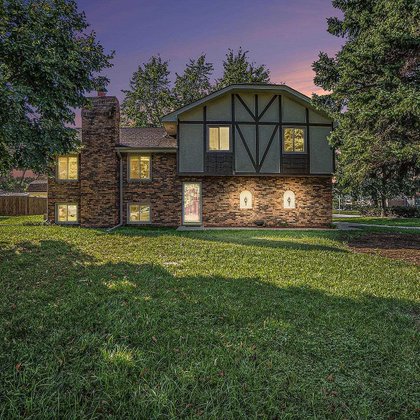 Tweet card summary image