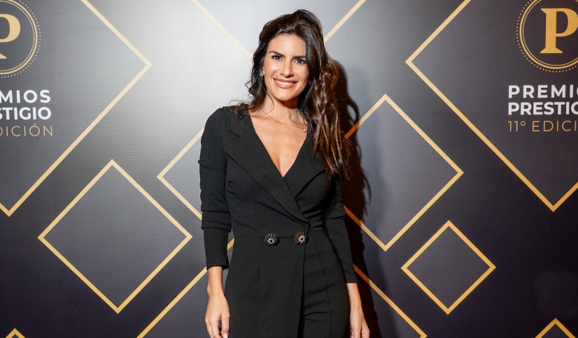 epacompy's tweet card. Amparo Velázquez se sumó a la grilla de “EpaFans” y “Sin Frecuencia TV”, la conductora debutó ayer en stream a las 18:00 hs con “Contale Amparo”, un espacio en el que busca darle voz a aquellas…