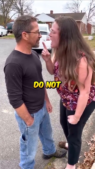 Tupregunta2's tweet card. Crazy karen meets a Savage Guy🤯🥶