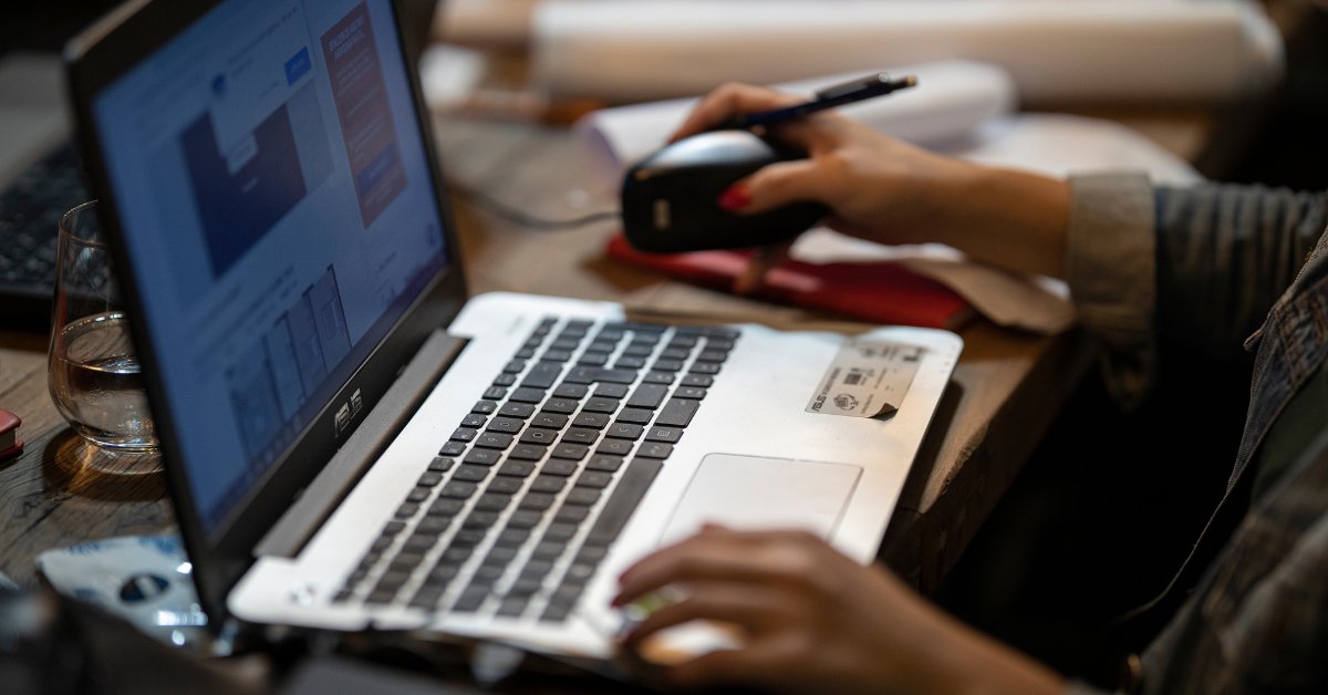 DigitalEd's tweet card. Discover how digital math courseware supports active learning, saves instructors time, and helps students gain confidence in STEM courses.