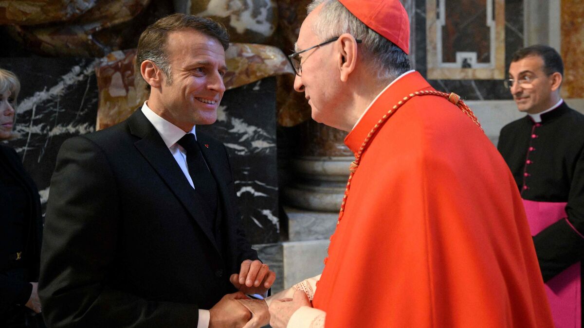 drawmarsart's tweet card. Certains journaux italiens affirment que le chef de l’État chercherait en secret à faire élire l’archevêque de Marseille, Jean-Marc Aveline.