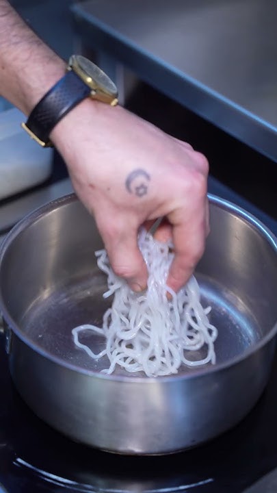 manjunja93's tweet card. Receta de Calamar Paso a Paso Restaurante Gochu. #foodvideo #videom...