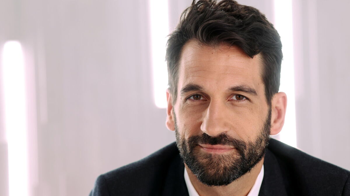 NMalaboeuf's tweet card. EXCLUSIF. L’ex-présentateur des JT de M 6 prendra à la rentrée les commandes de la matinale de la chaîne info aux côtés de Perrine Storme. U